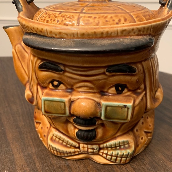 SOLD:  Quaker pot from Japan - Picture 2 of 5